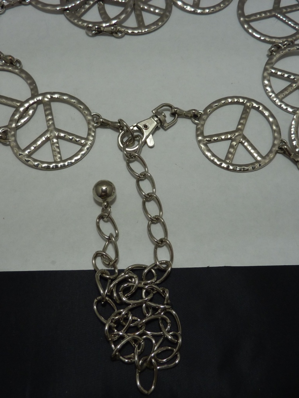 Vintage Peace Sign Belt 43 in Chain Silvertone Metal Unisex Hippie Boho Groovy - Picture 2 of 4